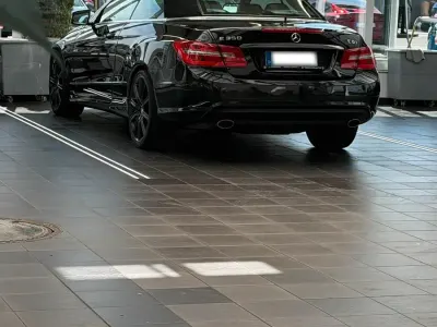 Gebraucht Mercedes E350 AMG 265 PS (194 kW) 2013 Schwarz Cabrio