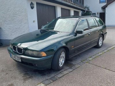 BMW 525