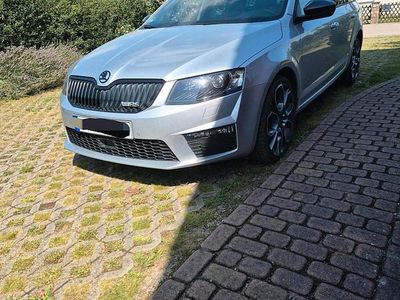 Silber Gebraucht 2014 Skoda Octavia RS Kombi | 15.000 € (Fairer Preis)