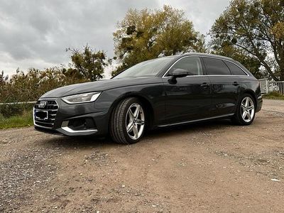 Grau Gebraucht 2021 Audi A4 Kombi | 27.800 € (Etwas zu teuer)