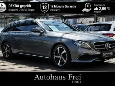 Gebraucht Mercedes E220 Avantgarde 194 PS (142 kW) 2019 Grau Limousine
