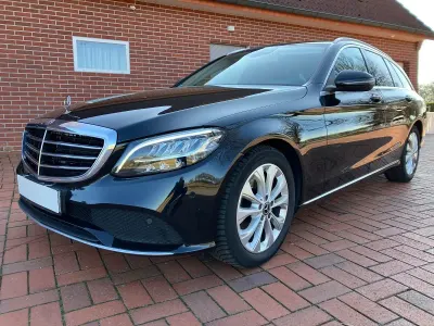 Gebraucht Mercedes C220 194 PS (142 kW) 2019 Schwarz Kombi