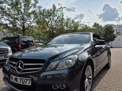 Mercedes E200