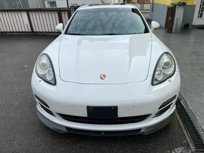 Gebraucht Porsche Panamera 4S 400 PS (294 kW) 2010 Weiß Kleinwagen