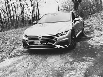 Second-hand VW Arteon R-line 190 CP (139 kW) 2019 Argintiu Hatchback