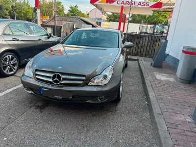 Gebraucht Mercedes CLS280 231 PS (169 kW) 2008 Braun Coupé