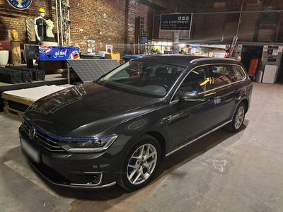 Schwarz Gebraucht 2017 VW Passat Kombi | 14.199 € (Guter Preis)