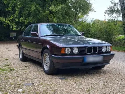 Gebraucht BMW 520 150 PS (110 kW) 1991 Rot Limousine