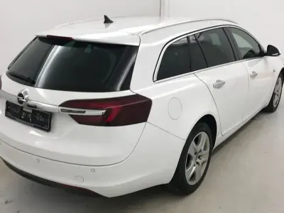 Gebraucht Opel Insignia Innovation 136 PS (100 kW) 2016 Weiß Kombi