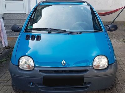 gebraucht Renault Twingo mit Faltdach und wenig km