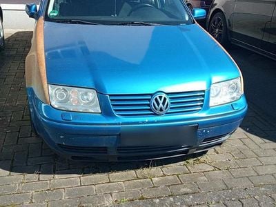 Usata VW Bora 204 CV (150 kW) 2000 Blu Berlina