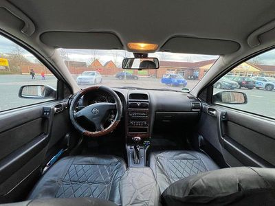 Gebraucht Opel Astra 100 PS (73 kW) 2002 Silber Limousine