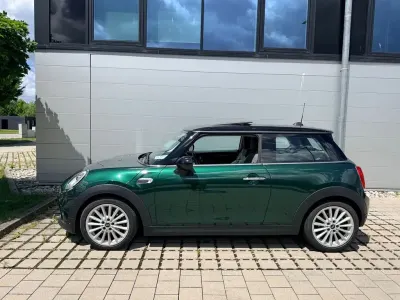 Gebraucht Mini Cooper D 116 PS (85 kW) 2016 Grün Kleinwagen