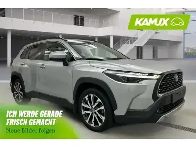 Gebraucht Toyota Corolla Cross Team 197 PS (144 kW) 2022 Silver metallic SUV