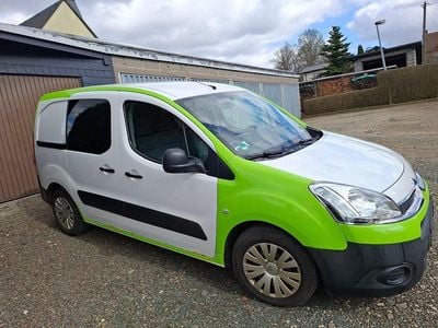 Gebraucht Citroën Berlingo 66 PS (48 kW) 2012 Weiß Van / Kleinbus
