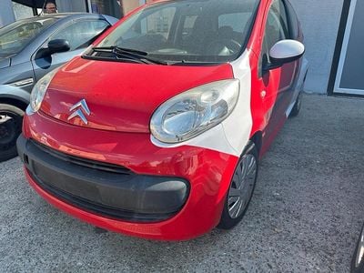 Second-hand Citroën C1 68 CP (50 kW) 2007 Roșu Hatchback