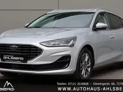 Gebraucht Ford Focus Titanium 120 PS (88 kW) 2022 Polarsilber Kombi
