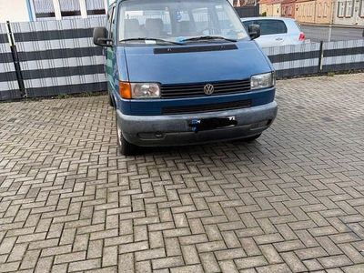 Blau Gebraucht 1999 VW Transporter Van | 2.000 €