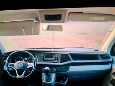 Gebraucht VW Transporter 150 PS (110 kW) 2020 Grau Van