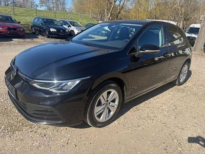 Gebraucht VW Golf VIII Life 110 PS (80 kW) 2022 Schwarz Limousine