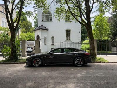 Porsche Panamera GTS