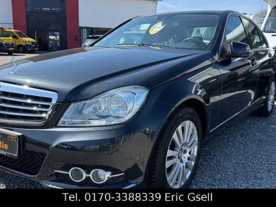 Gebraucht Mercedes C180 120 PS (88 kW) 2011 Schwarz Limousine