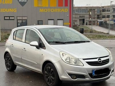 Silber Gebraucht 2007 Opel Corsa Catch Me Limousine | 1.990 € (Fairer Preis)