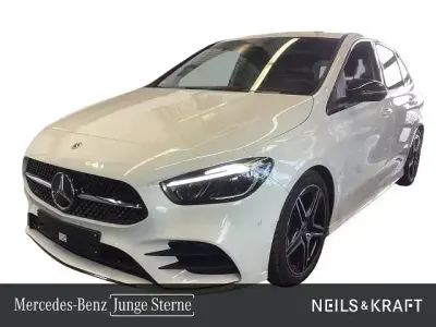 Usata Mercedes B200 AMG 163 CV (119 kW) 2025 Bianco Monovolume