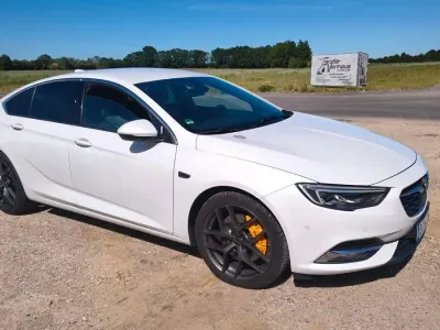 Gebraucht Opel Insignia 260 PS (191 kW) 2017 Weiß Limousine