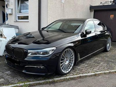 Gebraucht BMW 740 Sport Line 326 PS (239 kW) 2015 Schwarz Limousine