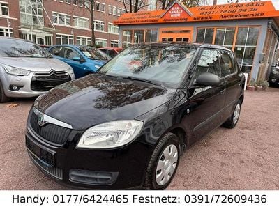 Schwarz Gebraucht 2009 Skoda Fabia Limousine | 2.690 € (Etwas zu teuer)