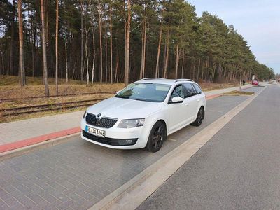 Gebraucht Skoda Octavia Style 150 PS (110 kW) 2016 Weiß Kleinwagen