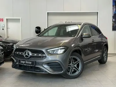 Gebraucht Mercedes GLA200 AMG 163 PS (119 kW) 2024 lack mountaingrau SUV