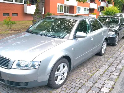 Gebraucht Audi A4 143 PS (105 kW) 2001 Silber Limousine