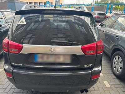 Peugeot 4007