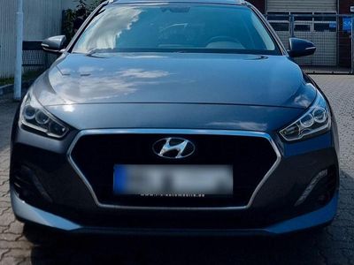 Usata Hyundai i30 YES! 140 CV (102 kW) 2019 Grigio Station wagon