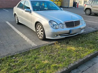Używany Mercedes E220
