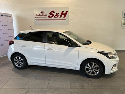 gebraucht Hyundai i20 1,2 YES! Klima PDCh Tempo Sitz/Lenkheiz DAB