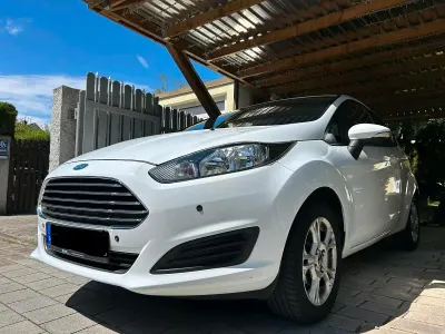 Gebraucht Ford Fiesta SYNC Edition 60 PS (44 kW) 2014 Weiß Kleinwagen