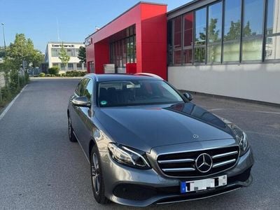 Mercedes E200