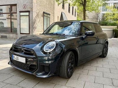 Second-hand Mini John Cooper Works 204 CP (150 kW) 2025 Negru Hatchback