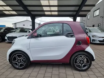 Second-hand Smart ForTwo Electric Drive 60 kW (82 CP) 2024 Alb Coupe