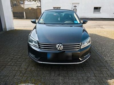 Gebraucht VW Passat 122 PS (89 kW) 2011 Braun Limousine
