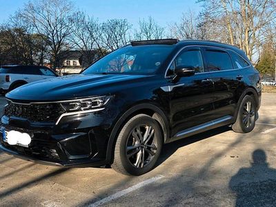 Schwarz Gebraucht 2022 Kia Sorento SUV | 38.450 € (Etwas zu teuer)