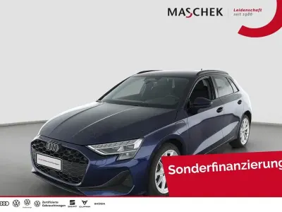 Gebraucht Audi A3 Sport 204 PS (150 kW) 2025 Blau Limousine