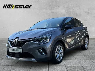 Gebraucht Renault Captur Intens 158 PS (116 kW) 2021 Stahlgrau mit dach in blackp SUV