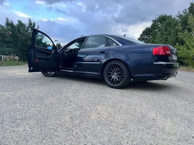 Gebraucht Audi A8 280 PS (205 kW) 2004 Blau Limousine