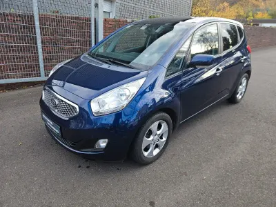 Gebraucht Kia Venga Spirit 125 PS (91 kW) 2010 Blau Kleinwagen