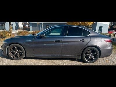 Gebraucht Alfa Romeo Giulia Super 179 PS (131 kW) 2016 Grau Limousine