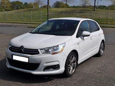 Używany Citroën C4 Exclusive 114 KM (83 kW) 2014 Biały Sedan/Limuzyna